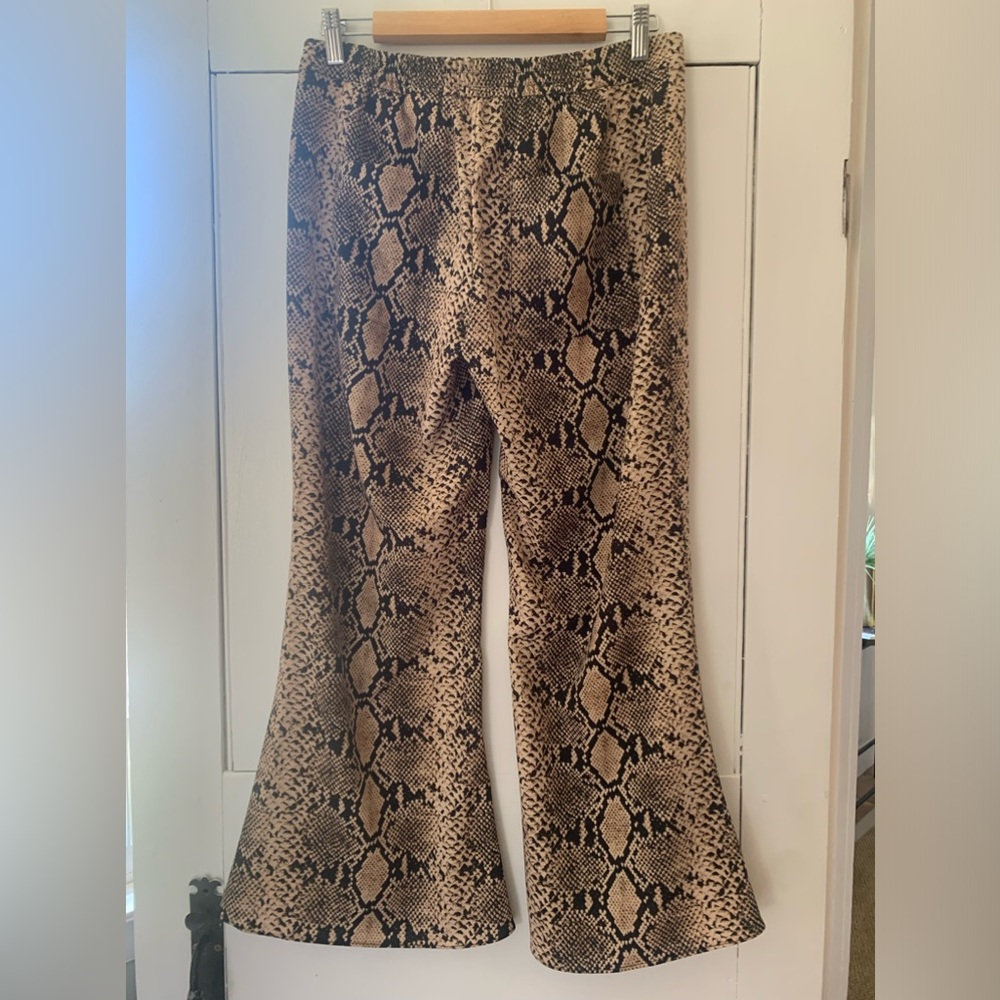 Zara woman